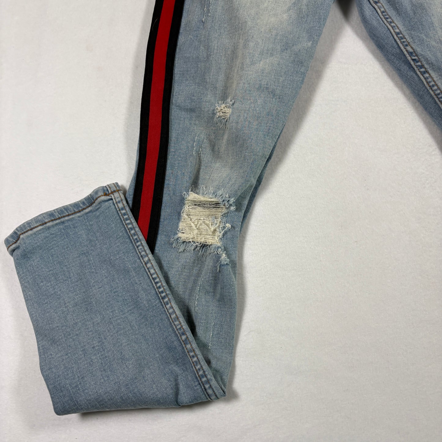 Serenade mens jeans 34 light wash distressed skinny red stripe Y2K grunge denim
