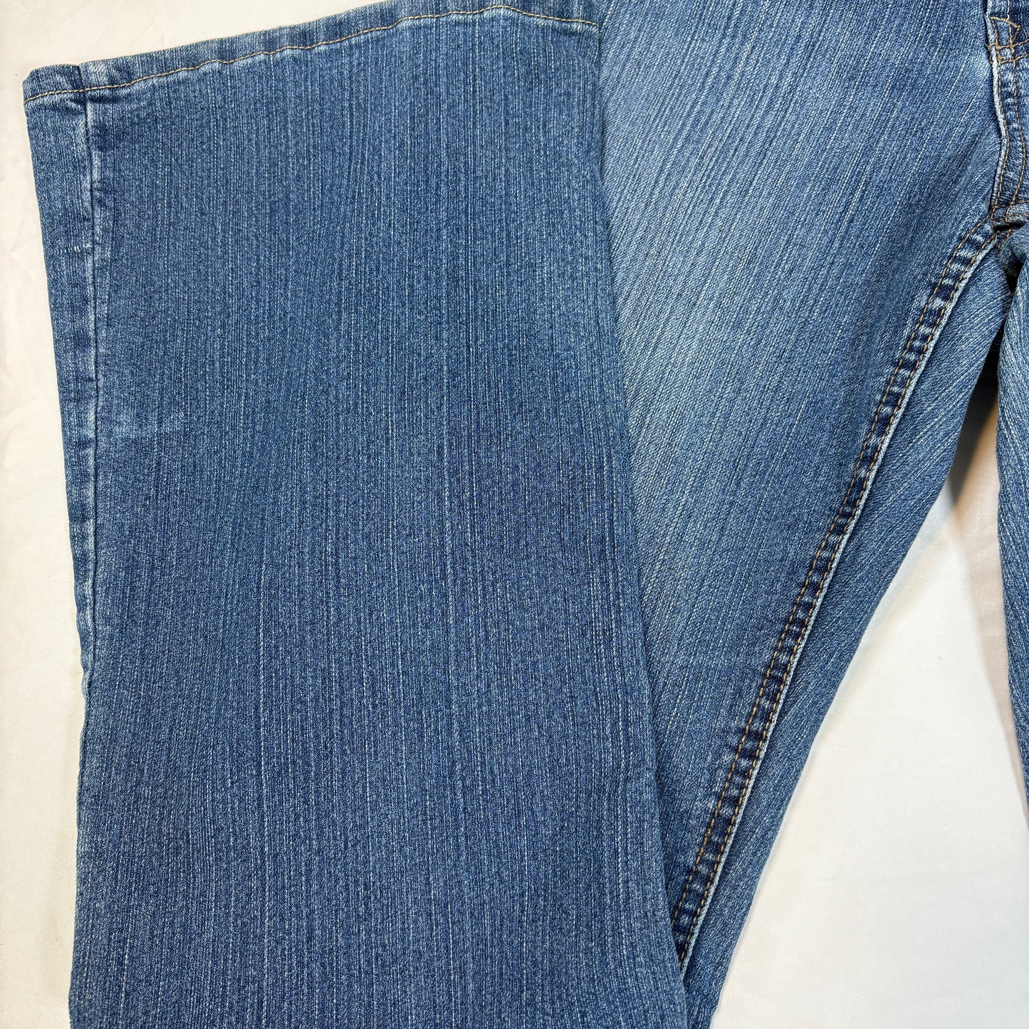 Nine West Jeans Women’s Size 10 Blue Denim Stretch Bootcut Baggy Y2K Retro Style