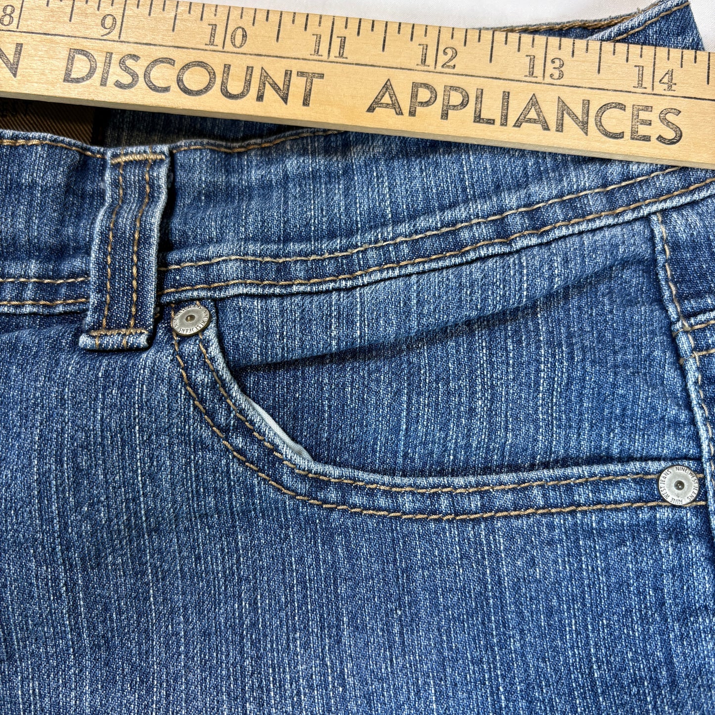 Nine West Jeans Women’s Size 10 Blue Denim Stretch Bootcut Baggy Y2K Retro Style