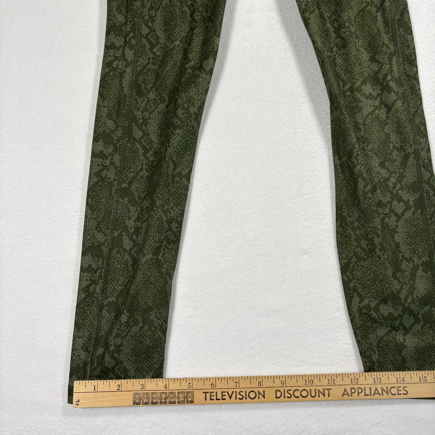 All In Motion Womens Leggings Medium Green Snake Print High Rise Stretch Yoga
