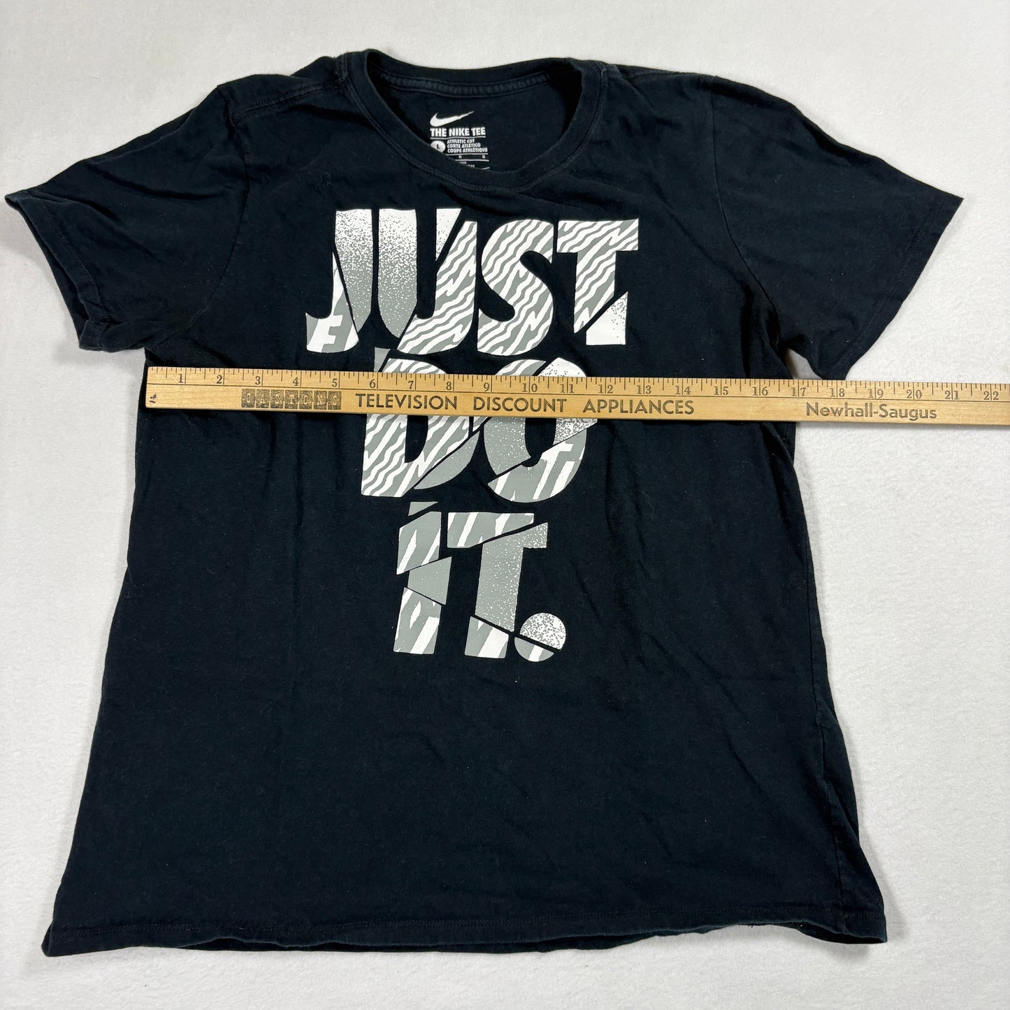 Nike Mens Black Graphic Tee Shirt Large Just Do It Athletic Cut Vintage Y2K