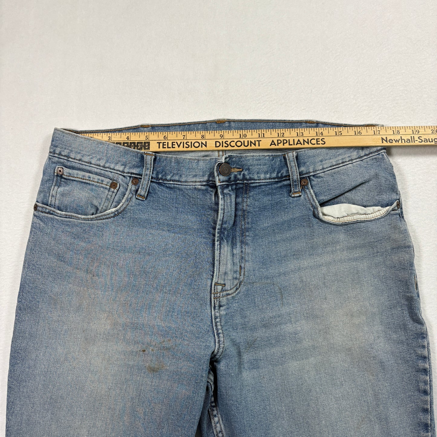 Vintage Mens Jeans 38x30 Light Wash Straight Leg Denim Y2K 90s Grunge