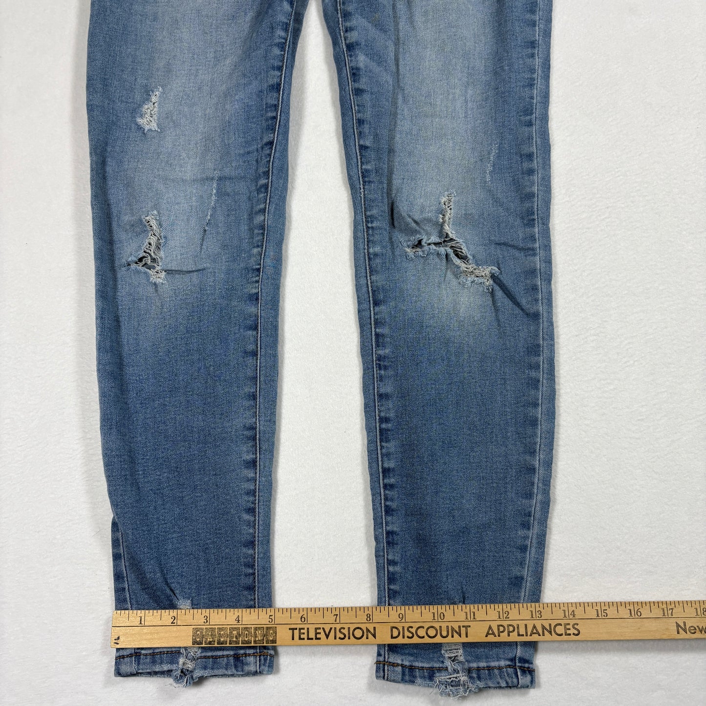Ashley Mason Womens Jeans Sz 9 Distressed Skinny Denim Light Wash Y2K 90s