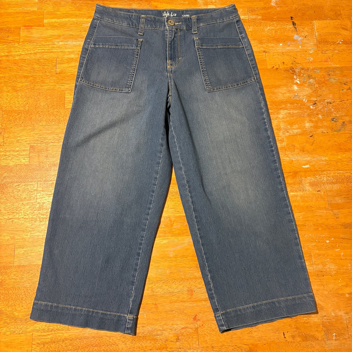 Style & Co Capri Jeans Womens 4 Blue Stretch Denim Casual Mid Rise Fit Summer Sz