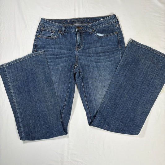 Jennifer Lopez Women’s Size 8 Bootcut Blue Denim Jeans Stretch Medium Wash