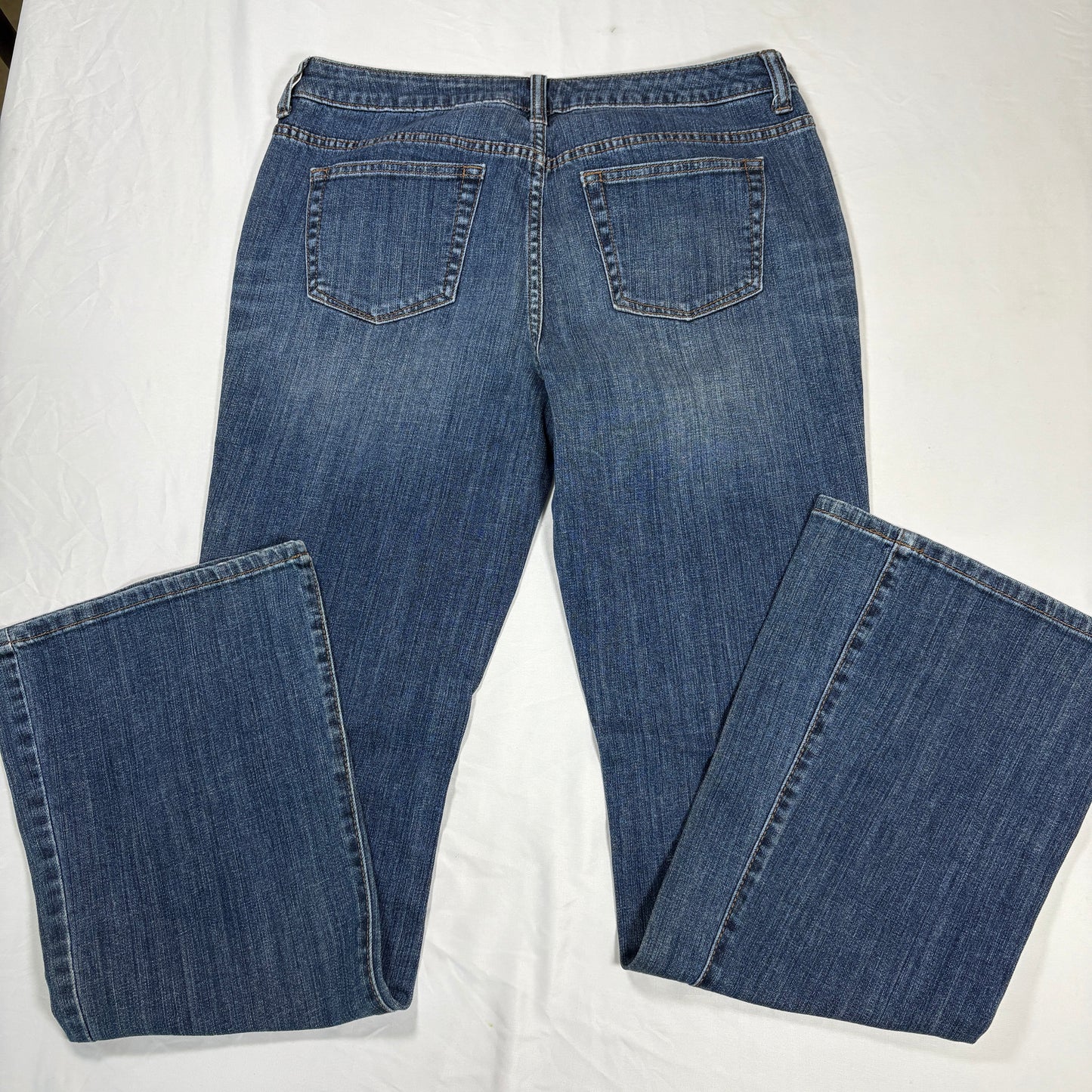 Jennifer Lopez Women’s Size 8 Bootcut Blue Denim Jeans Stretch Medium Wash