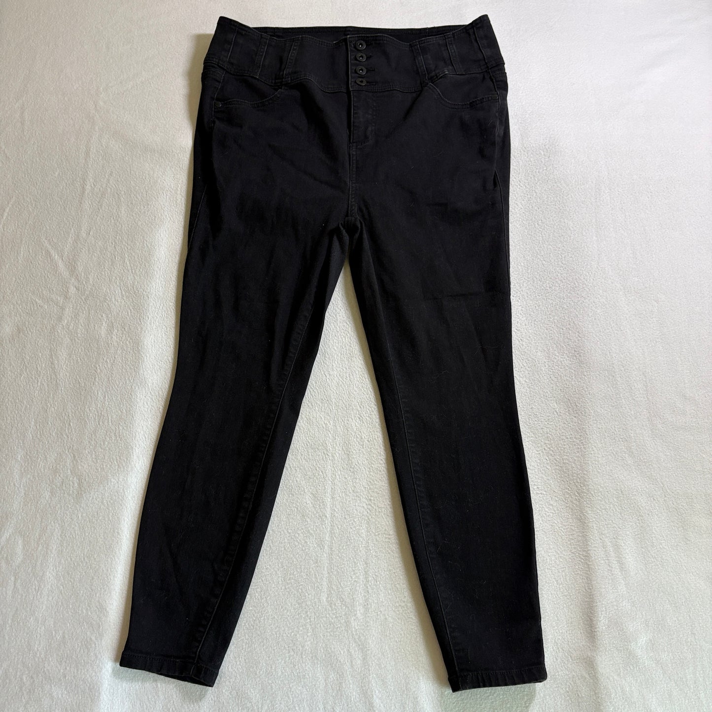 Torrid Black Skinny Jeans Women’s 16 Fits Like 35X25 High Rise Stretch Jegging