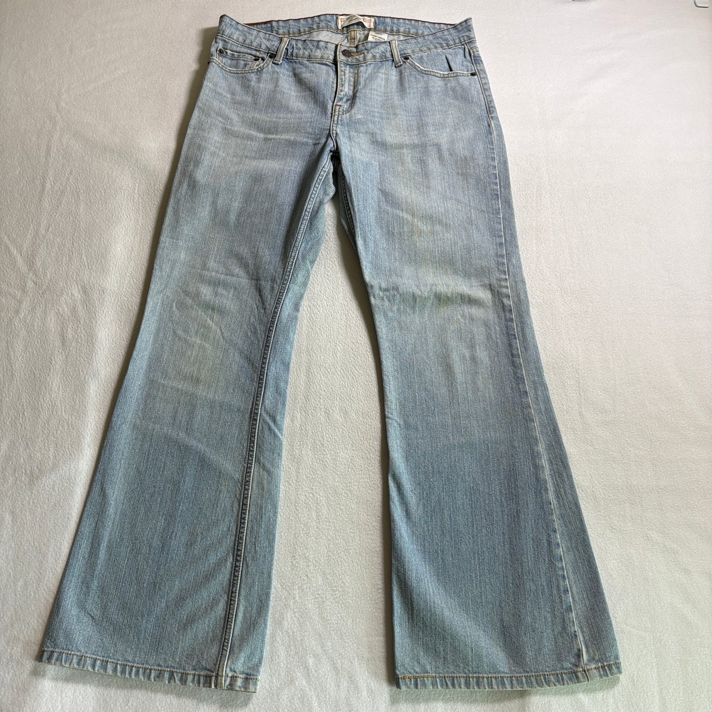 Levi Strauss Signature Flare Jeans Womens 15 Medium Fits Like 34X31 Y2K Blue