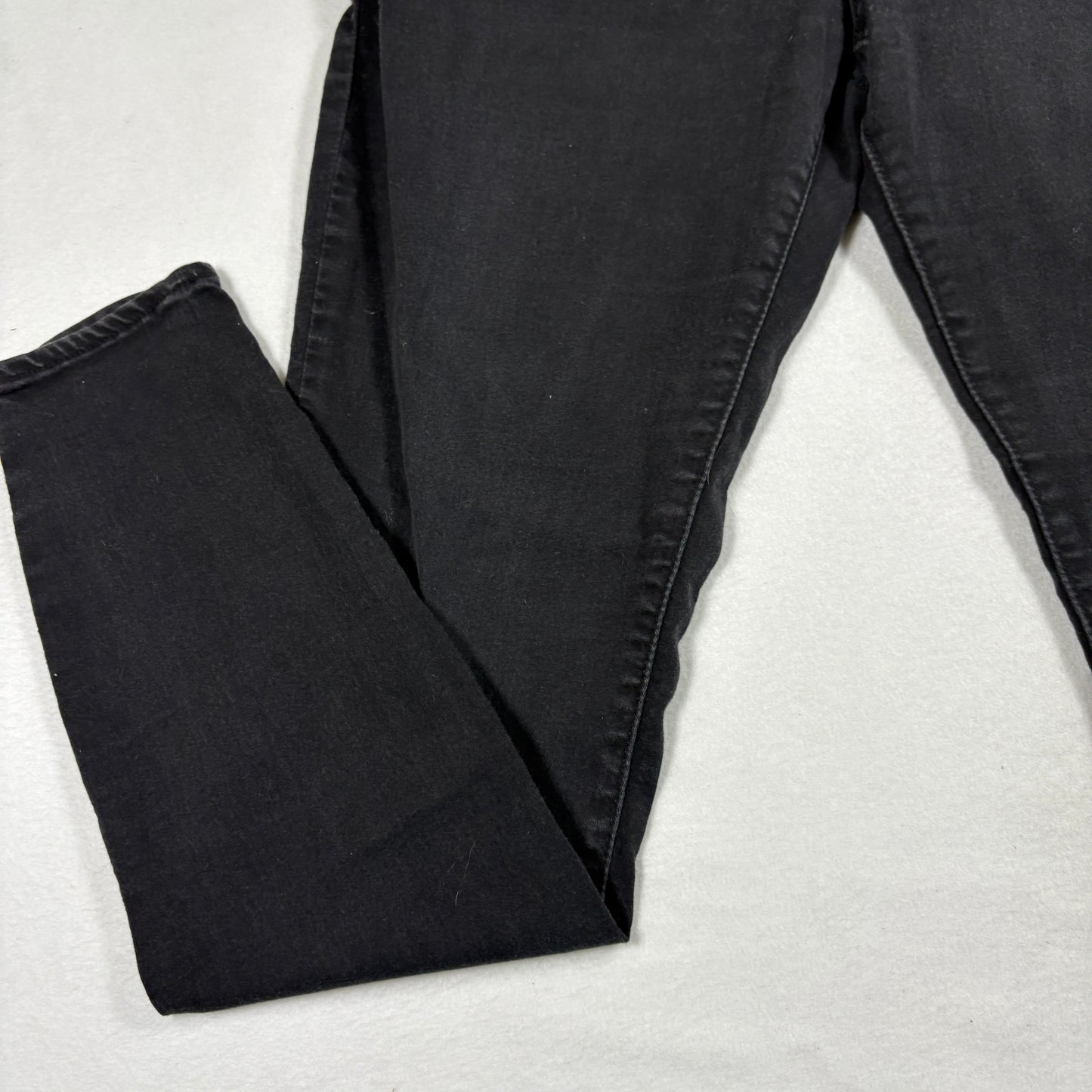 Levis Signature Womens Skinny Jeans Black Denim Size 14 Mid Rise Y2K Stretch