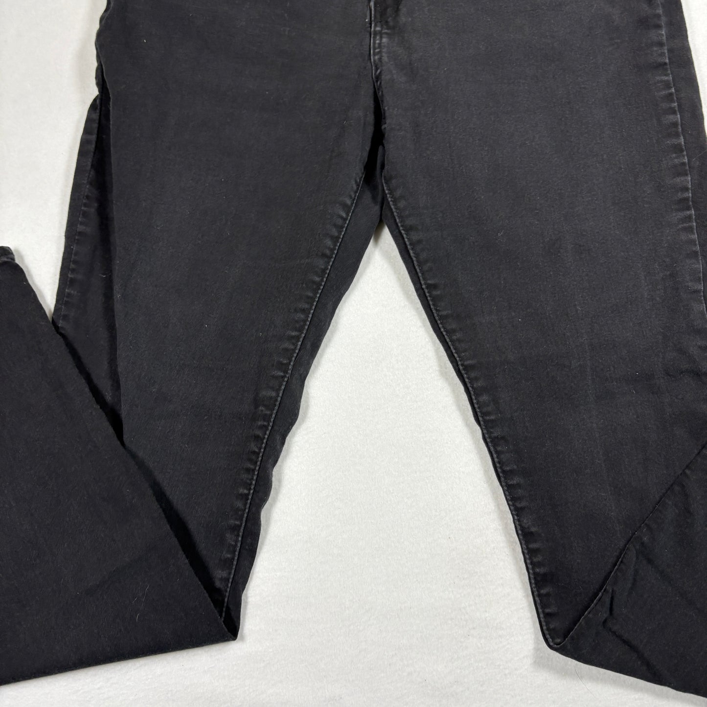 Levis Signature Womens Skinny Jeans Black Denim Size 14 Mid Rise Y2K Stretch