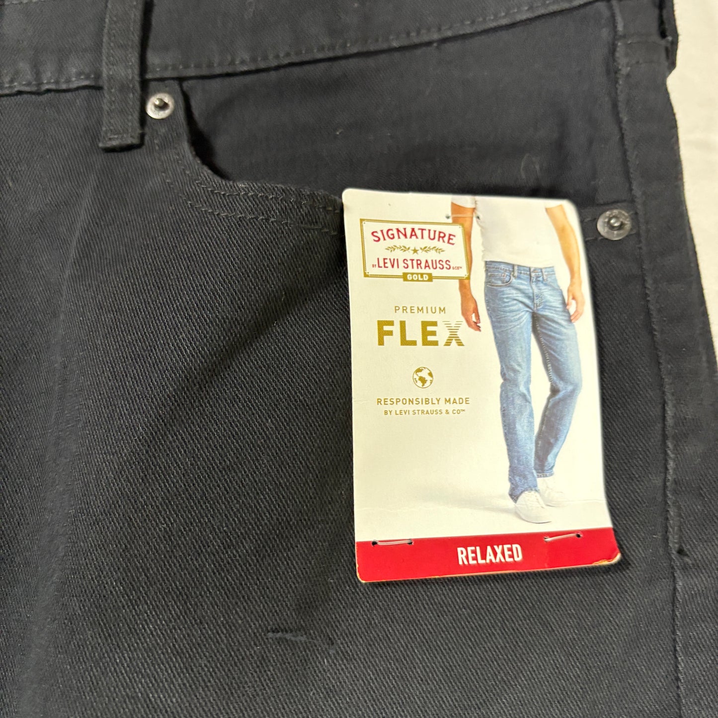 NWT Levi Strauss Signature Flex Men’s 42x30 Relaxed Fit Black Denim Jeans Baggy