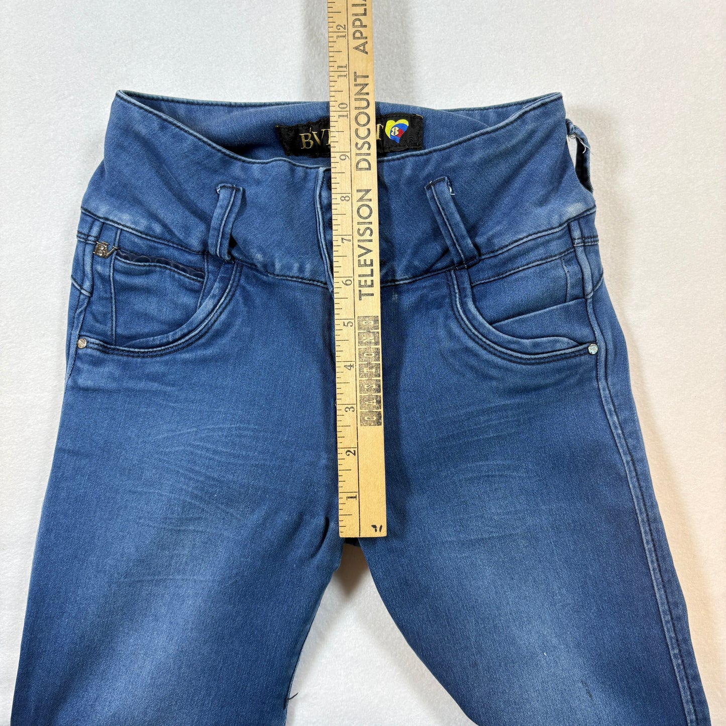 BViolet Womens Jeans Size 8 High Rise Skinny Stretch Denim Embroidered Y2K