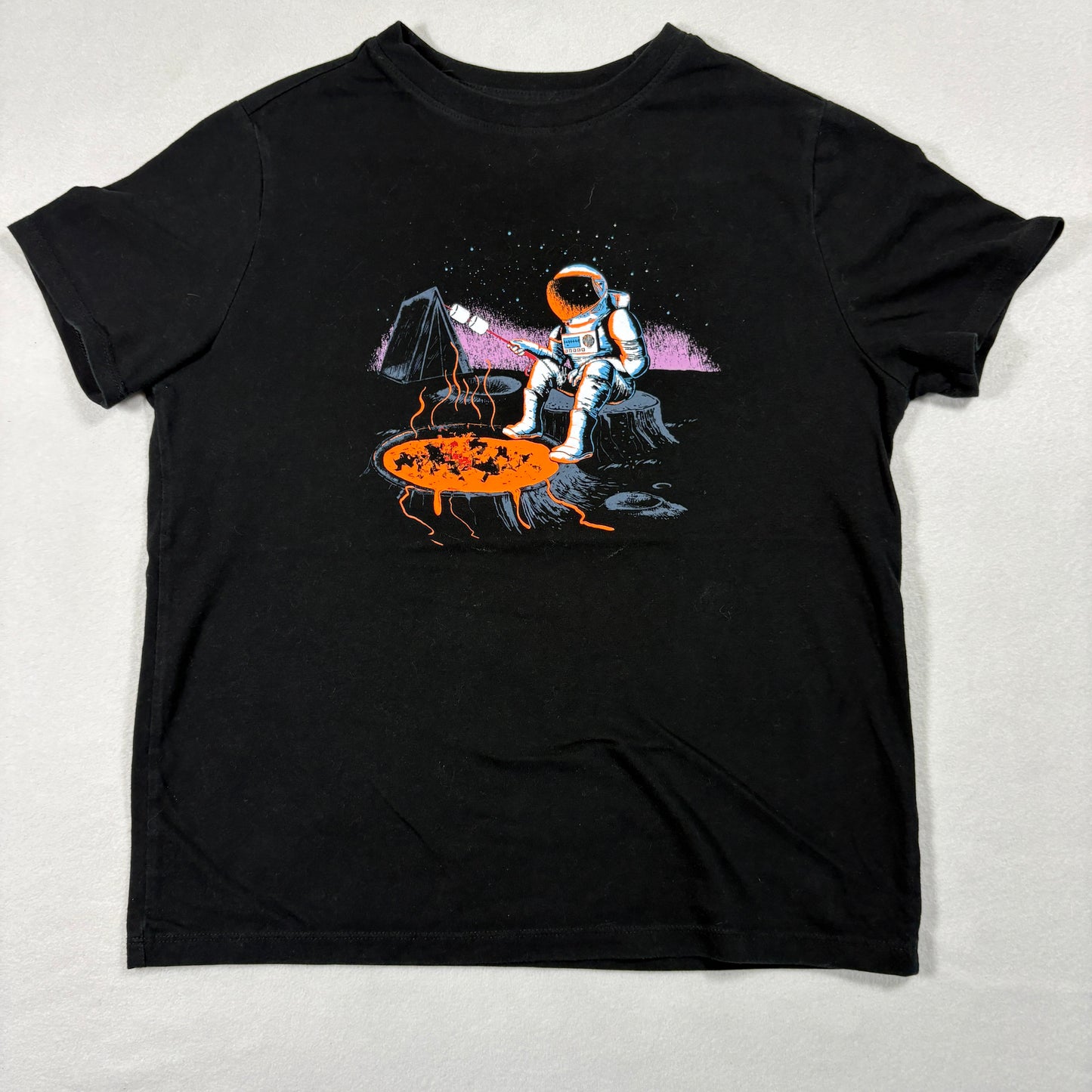 Cat & Jack Kids Youth L 10/12 T Shirt Black Astronaut Space Campfire Graphic Tee