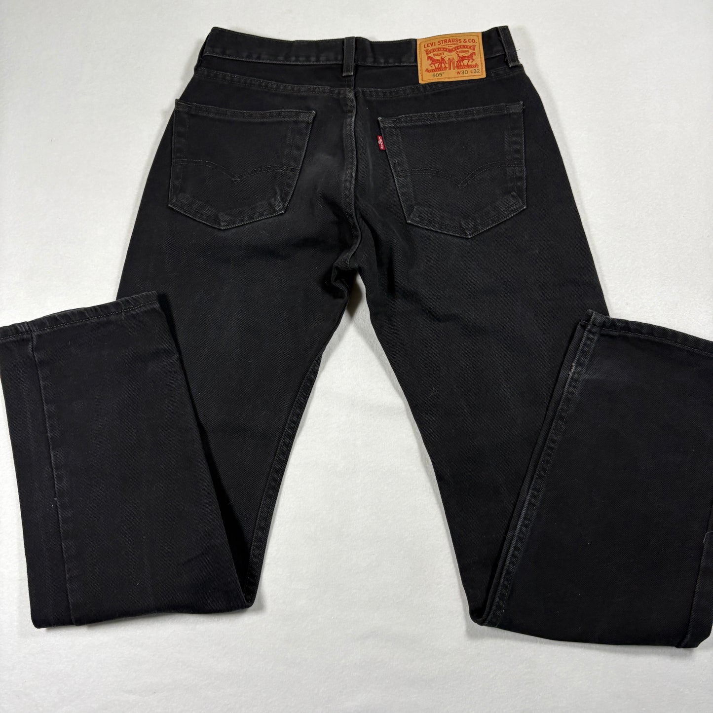 Levis Mens 505 Taper Black Jeans W30 L32 Denim Pants Slim Fit Modern Taper