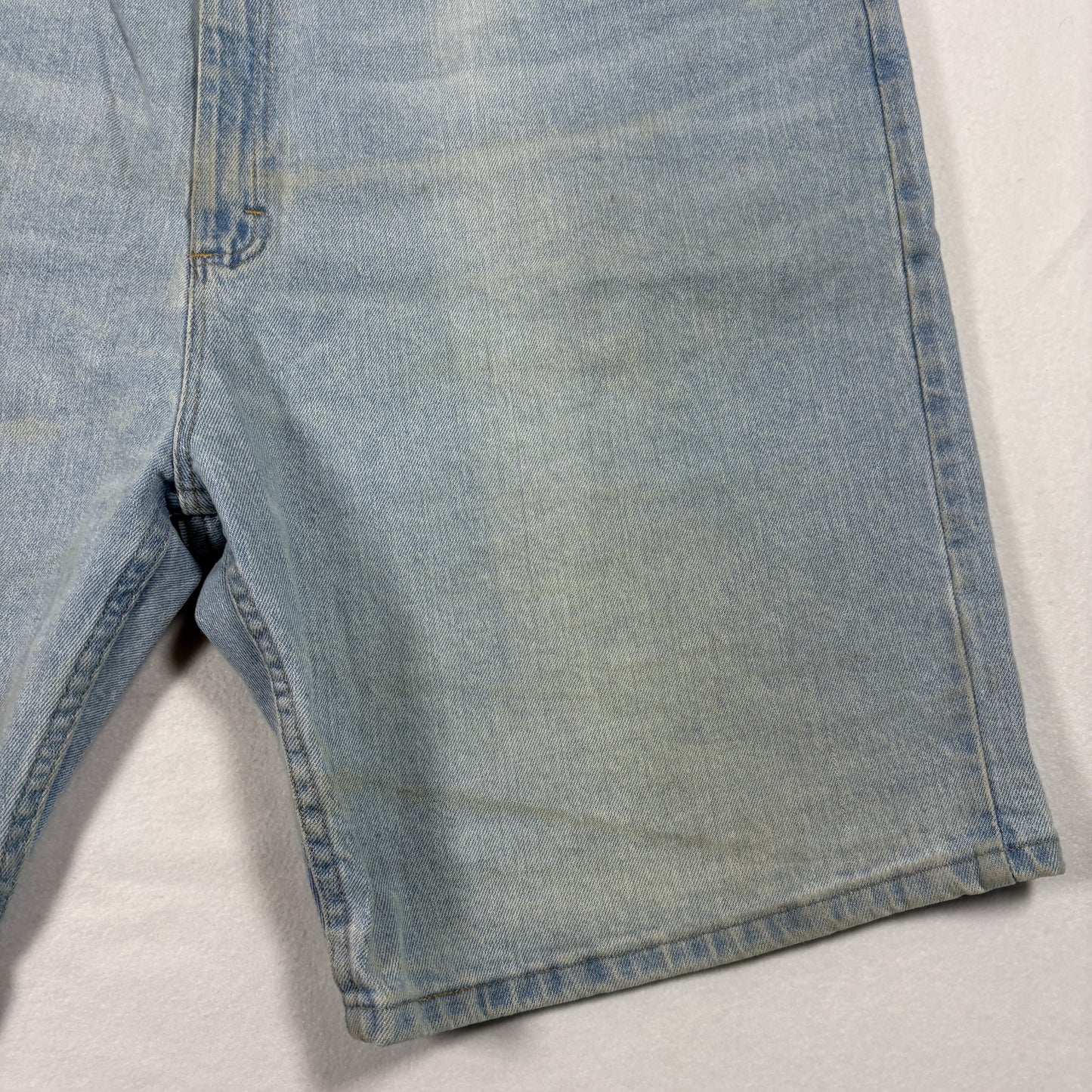 Wrangler Premium Mens Denim Shorts 46 Blue Jean Shorts Light Wash Relaxed Fit