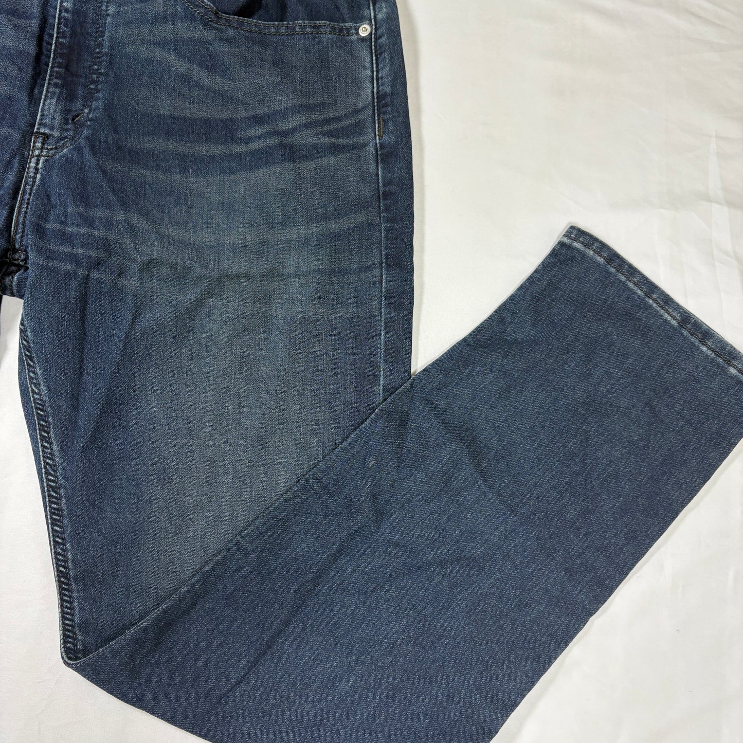Levi’s Signature Jeans Men 34x32 Regular Taper Dark Wash Blue Denim Stretch