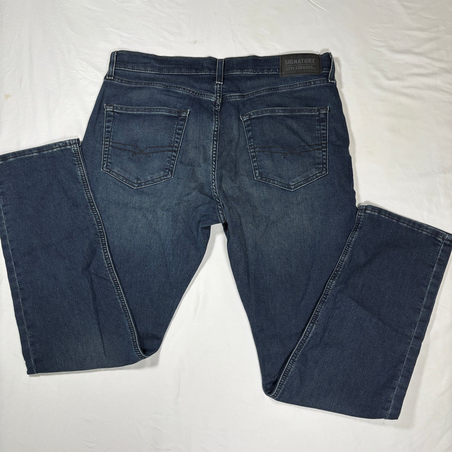 Levi’s Signature Jeans Men 34x32 Regular Taper Dark Wash Blue Denim Stretch