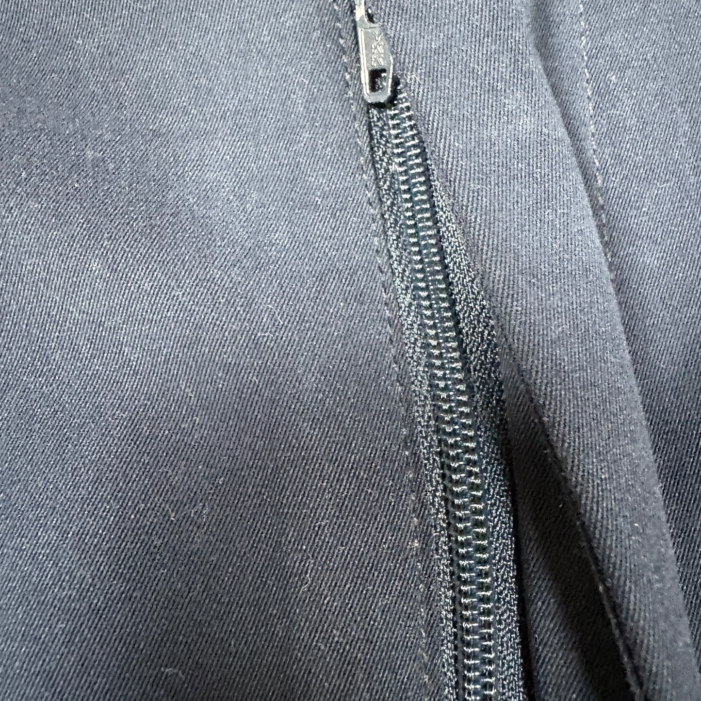 Tommy Hilfiger Golf Pants Men 38x32 Navy Blue Dress Slacks Pleated Classic Fit