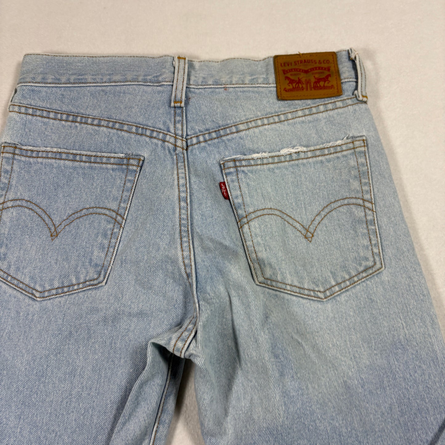 Womens Jeans W26 Distressed Ripped Light Wash Denim Y2K 90s Grunge Vintage