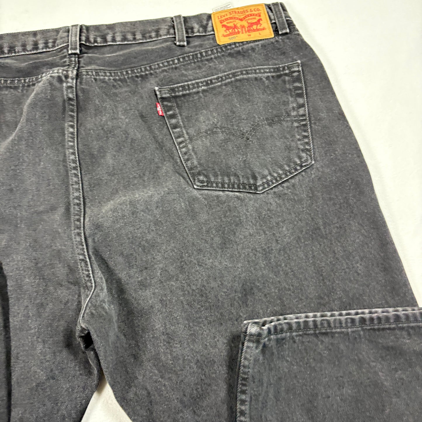 Levis Mens 505 Jeans 54x29 Black Denim Straight Fit Y2K 90s Grunge Vintage