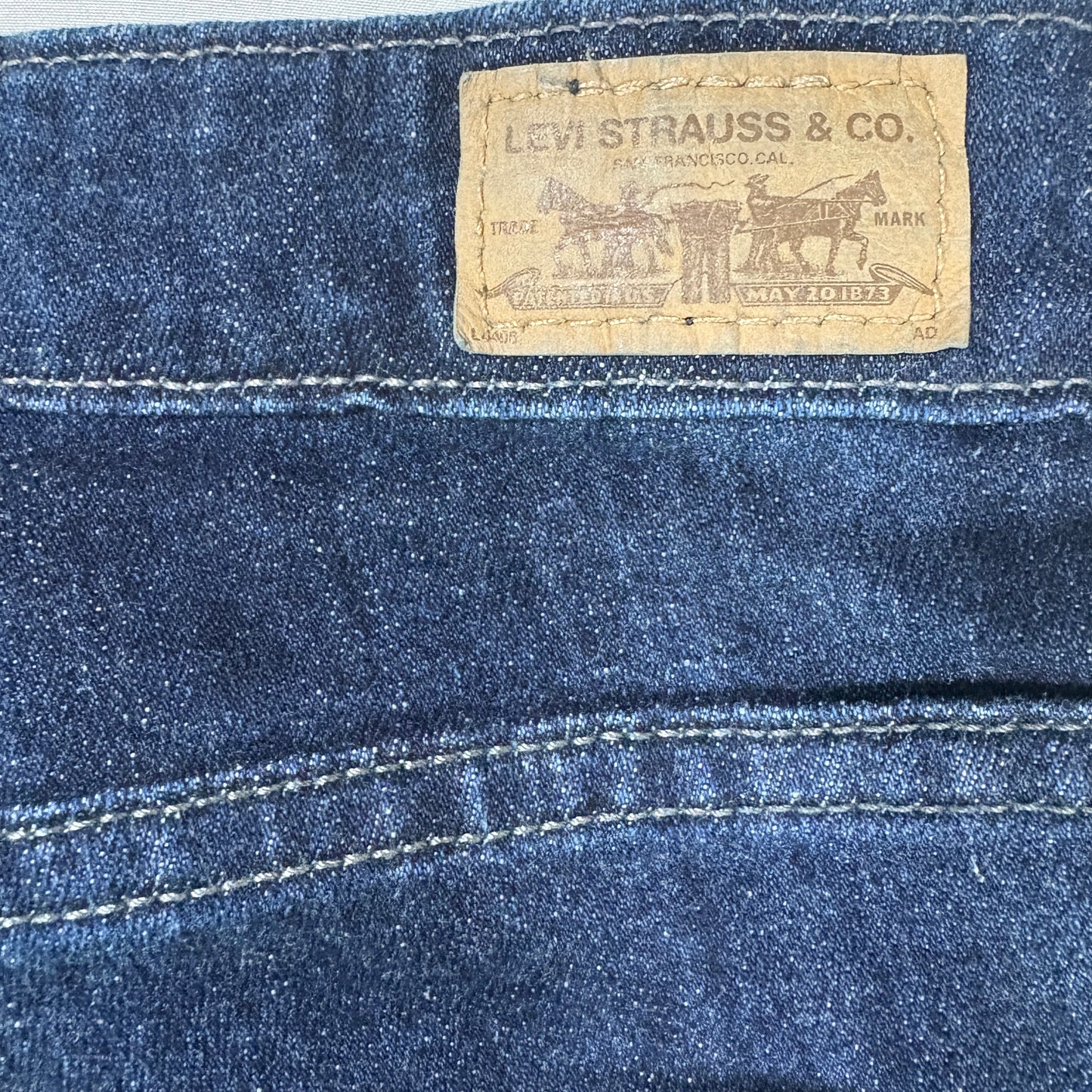 Levi’s Mid Rise Skinny Jeans Women 6S Dark Wash Stretch Denim Classic Casual