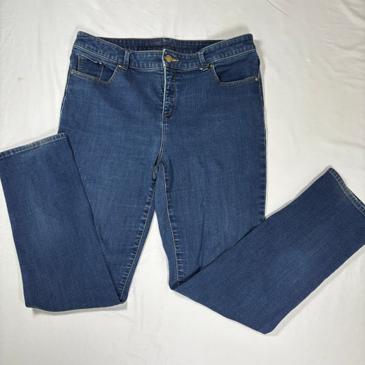Chico’s So Slimming Jeans Women 2 Reg Blue Stretch Straight Denim Classic Pants