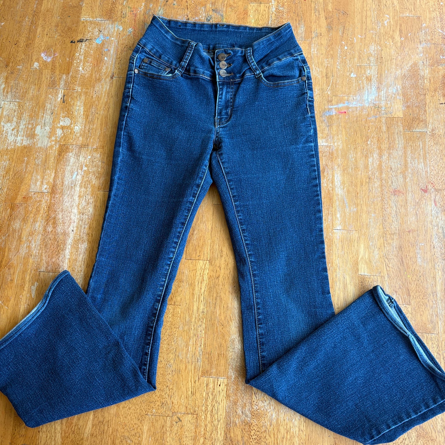 Simple Society Women’s Distressed Flare Jeans Medium Wash Stretch 9/29 Raw Hem