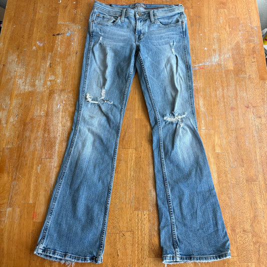 American Eagle Women’s Distressed Flare Jeans Light Wash Stretch 6 Reg Y2K Boho