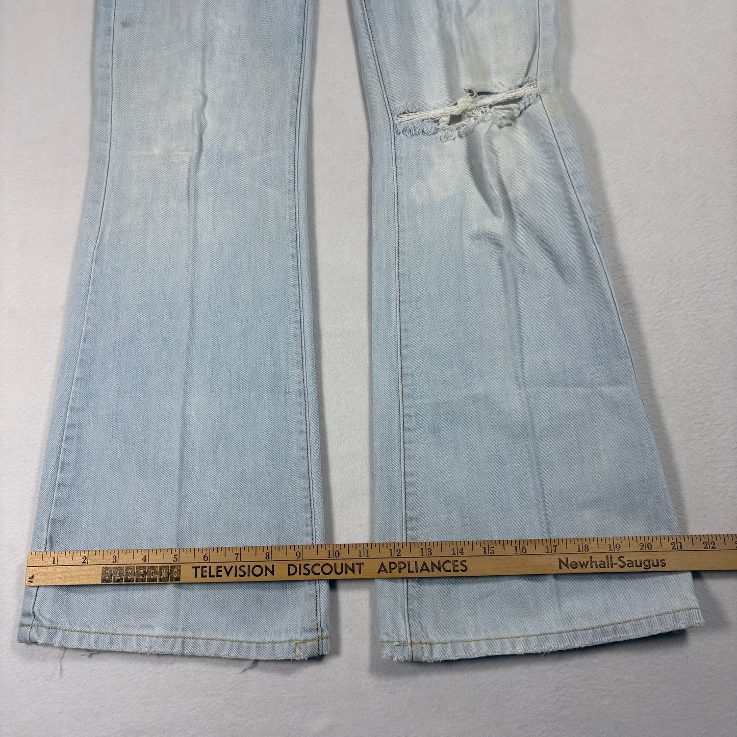 Lux Womens Jeans Size 7 Light Wash Distressed Y2K 90s Grunge Baggy Denim USA