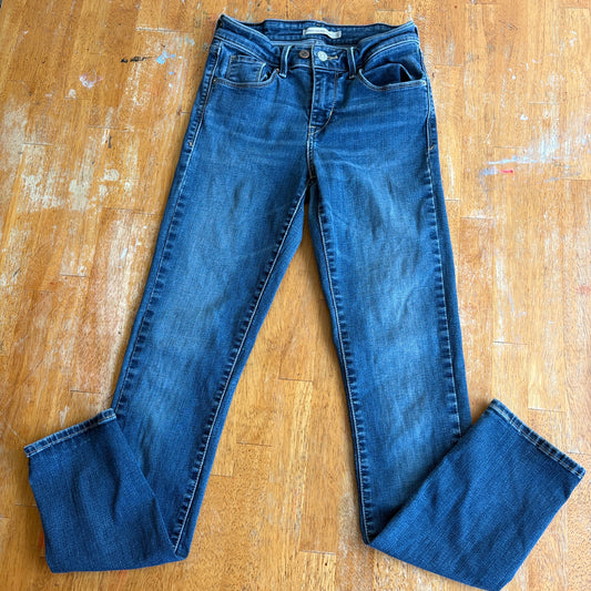 Levi's Classic Mid Rise Skinny Jeans Womens W26 L32 Dark Wash Stretch 2 Buttons