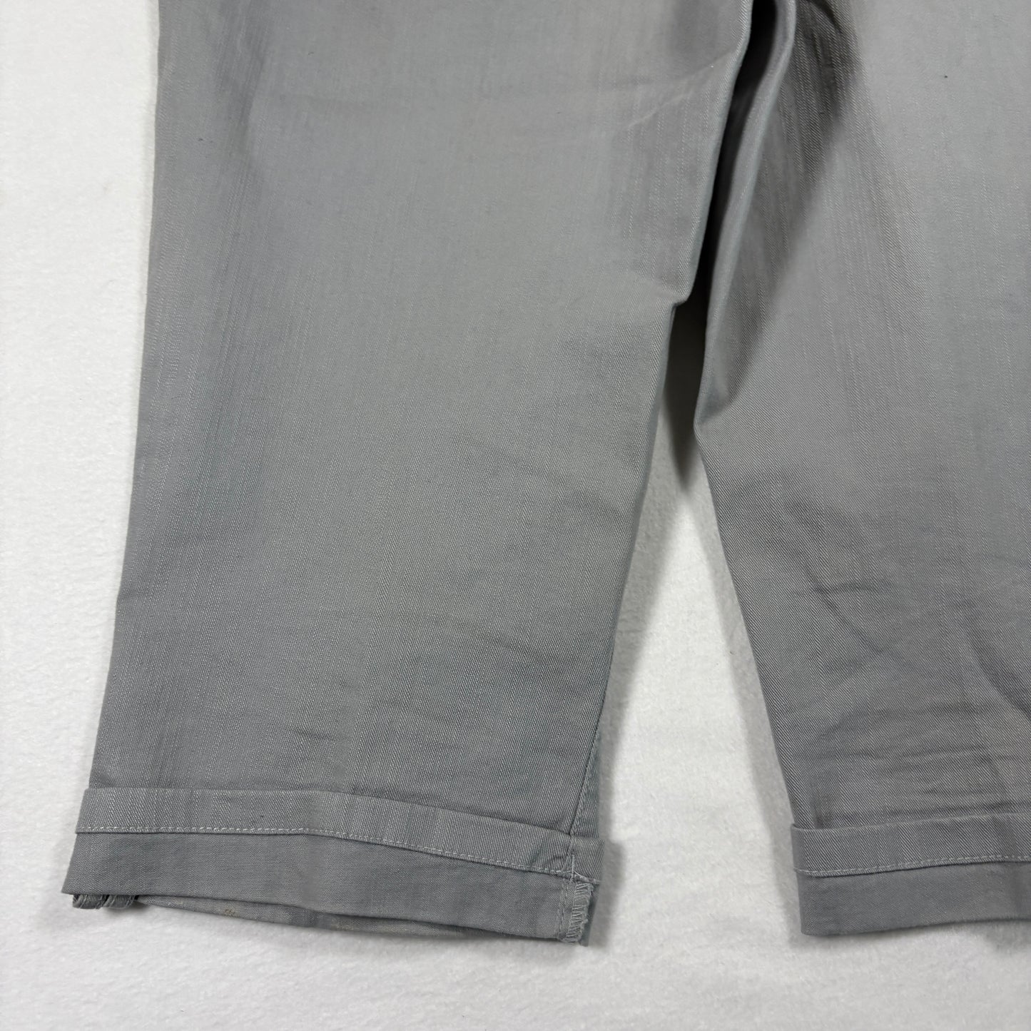 Gloria Vanderbilt Womens Skimmer Capri Pants Size 6 Gray Stretch Casual Y2K