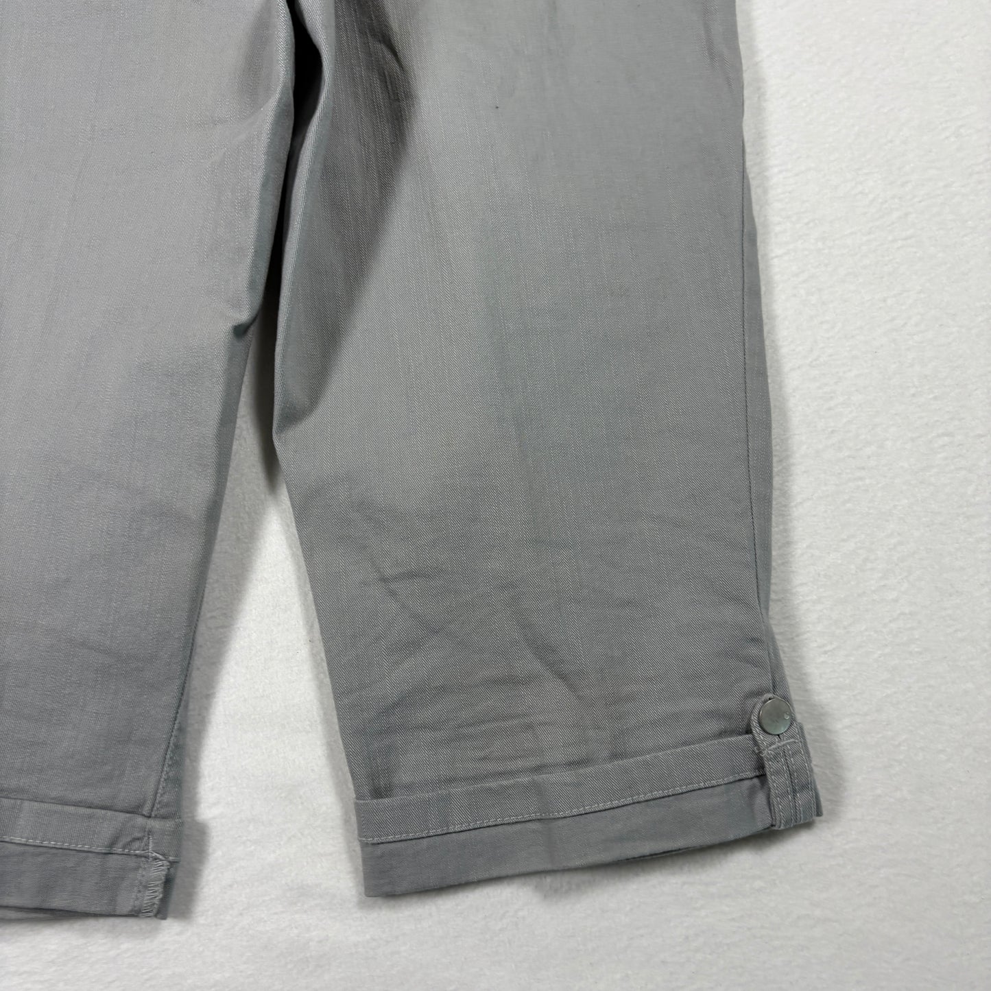 Gloria Vanderbilt Womens Skimmer Capri Pants Size 6 Gray Stretch Casual Y2K