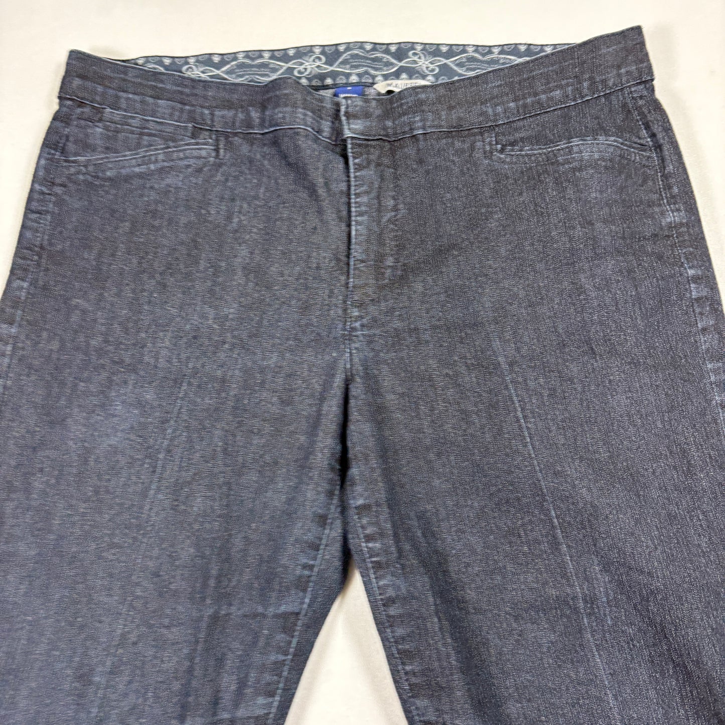 Bandolino Womens Maureen Capri Jeans Size 6 Dark Wash Stretch Denim Y2K Casual