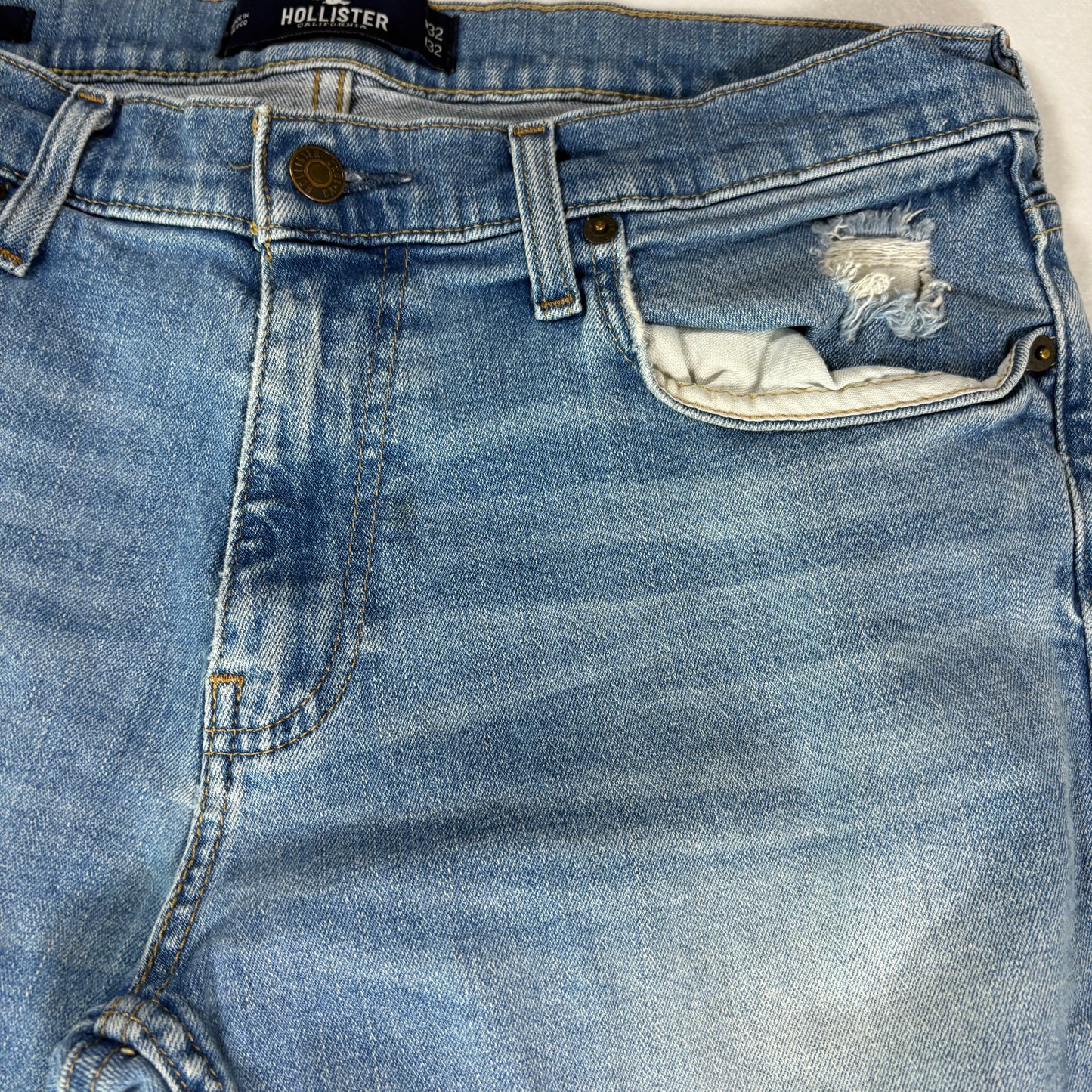 Hollister Jeans Mens 32x32 Light Wash Distressed Slim Fit Denim Blue Pants