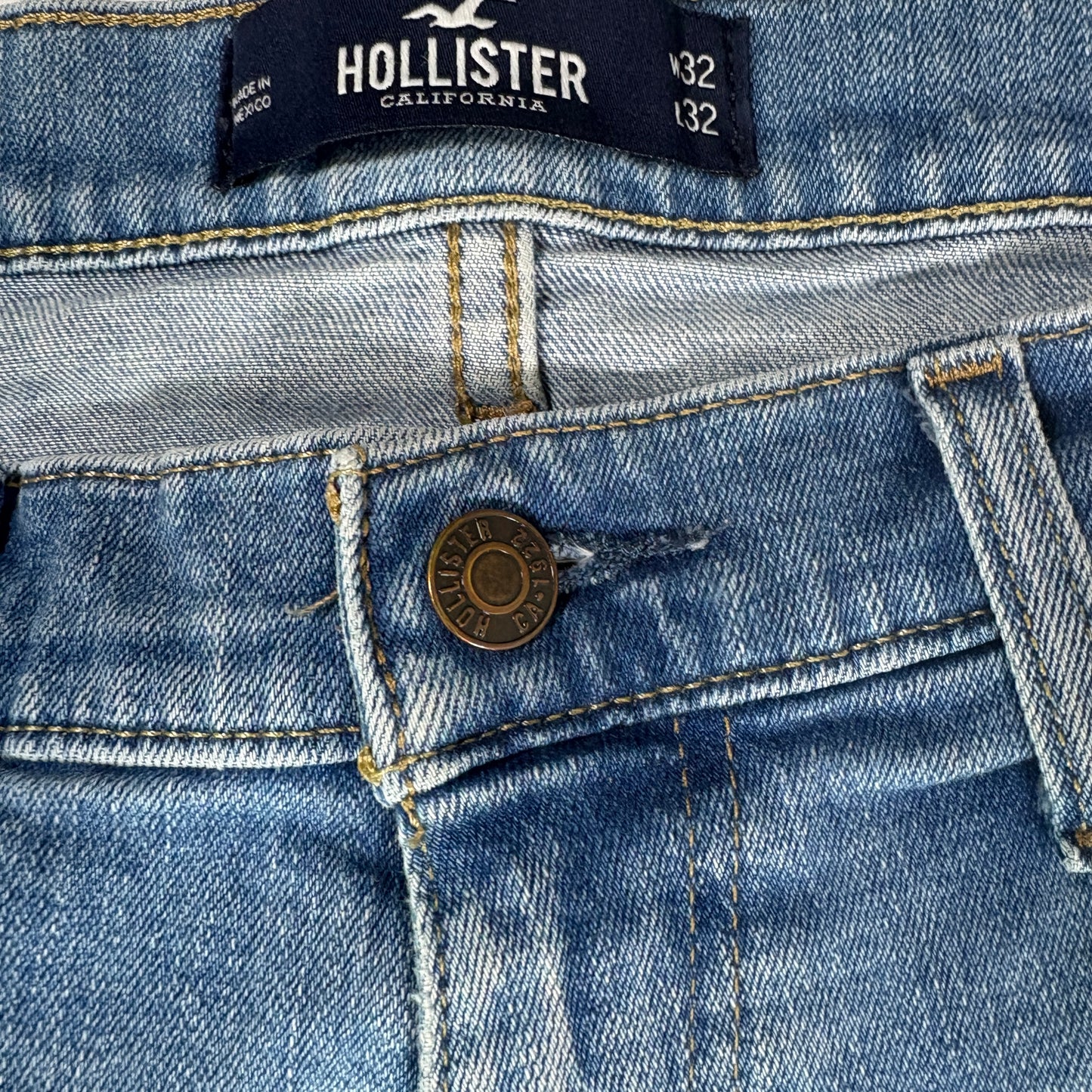 Hollister Jeans Mens 32x32 Light Wash Distressed Slim Fit Denim Blue Pants