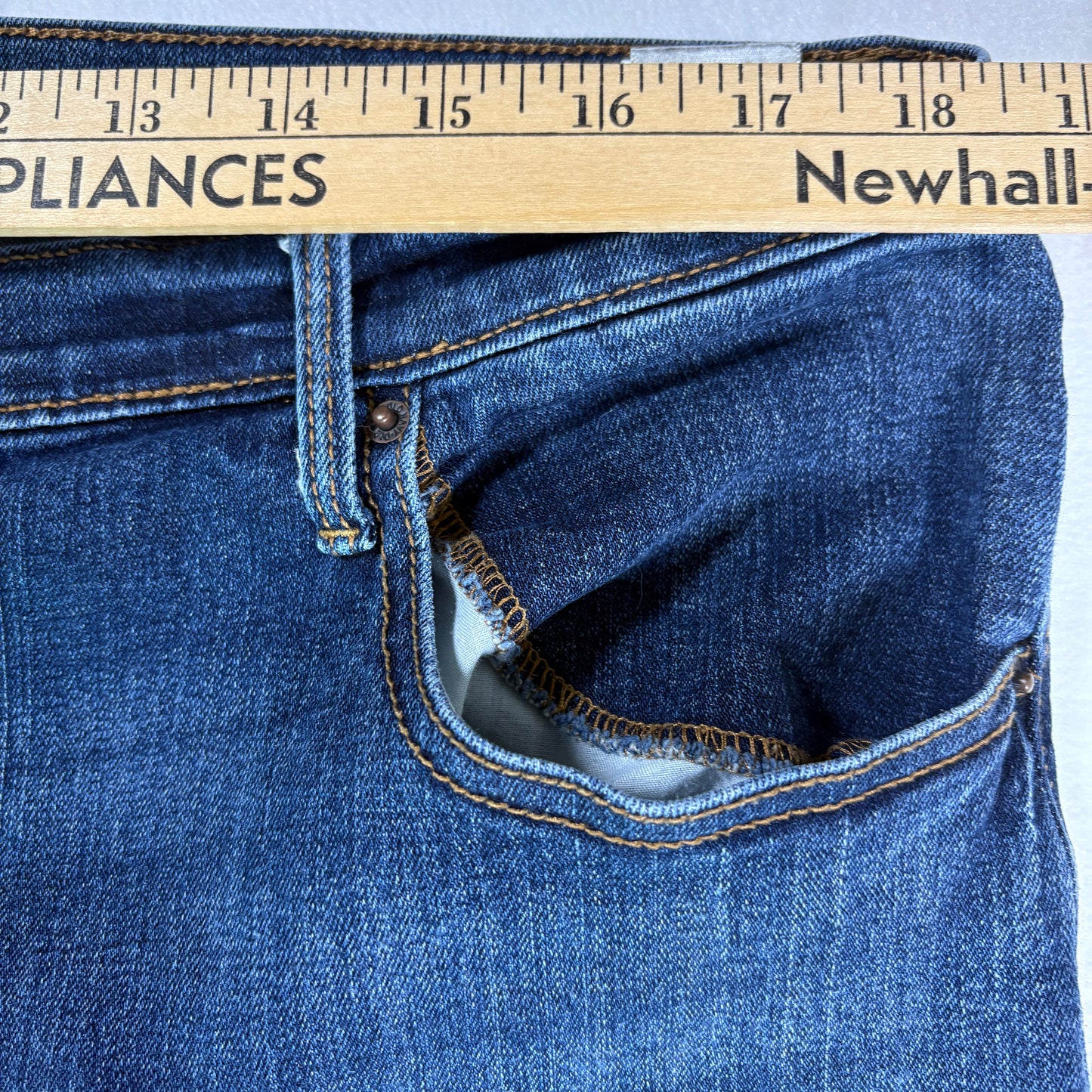 Old Navy Jeans Womens 16 Blue Bootcut Stretch Denim Classic Fit Everyday Pants