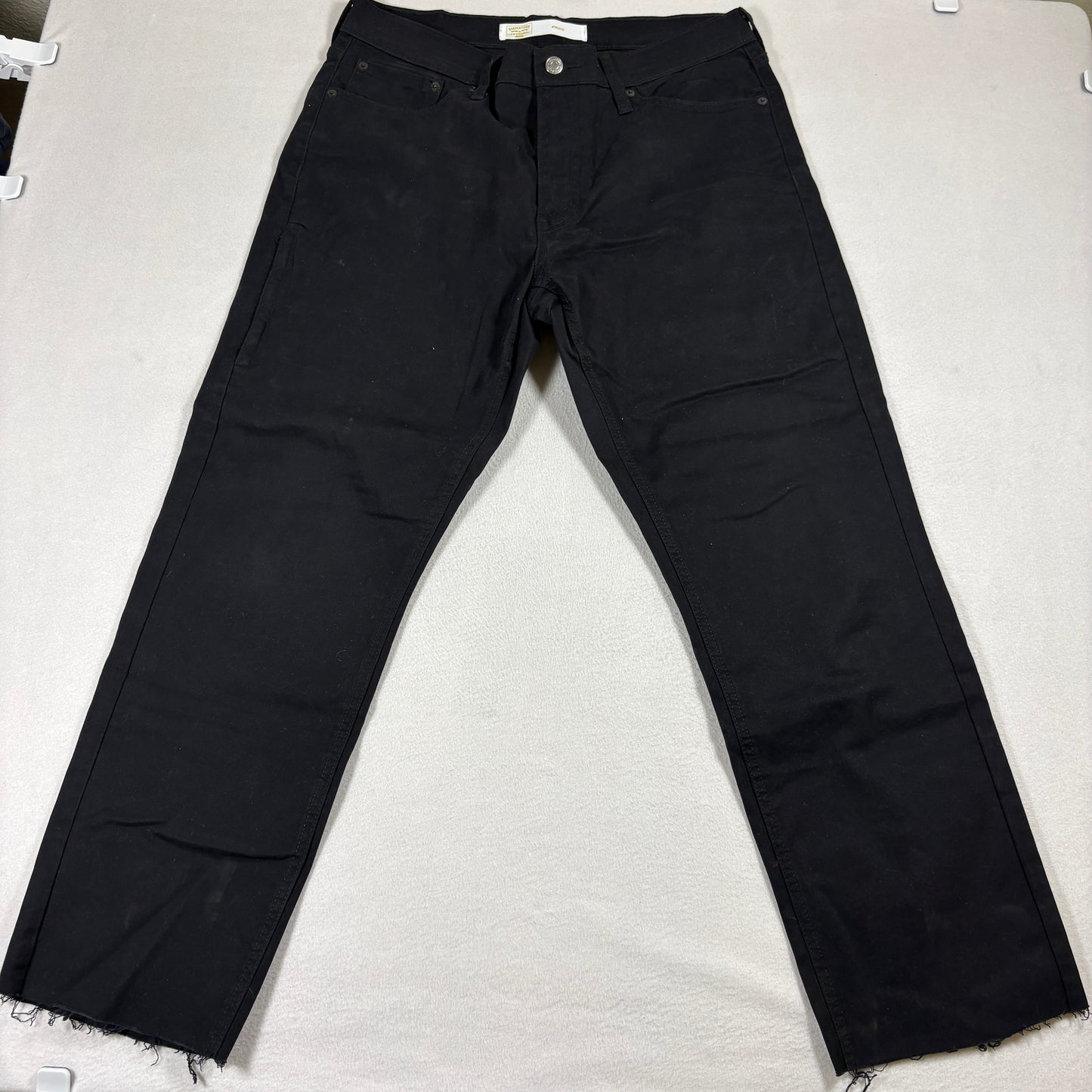 Levi Strauss Signature Jeans Mens 33x32 Black Denim Athletic Fit Frayed Hem