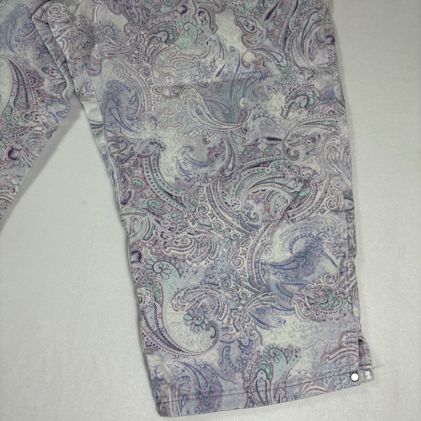 Gloria Vanderbilt Capri Pants Womens 18 Paisley Print Cropped Denim Casual