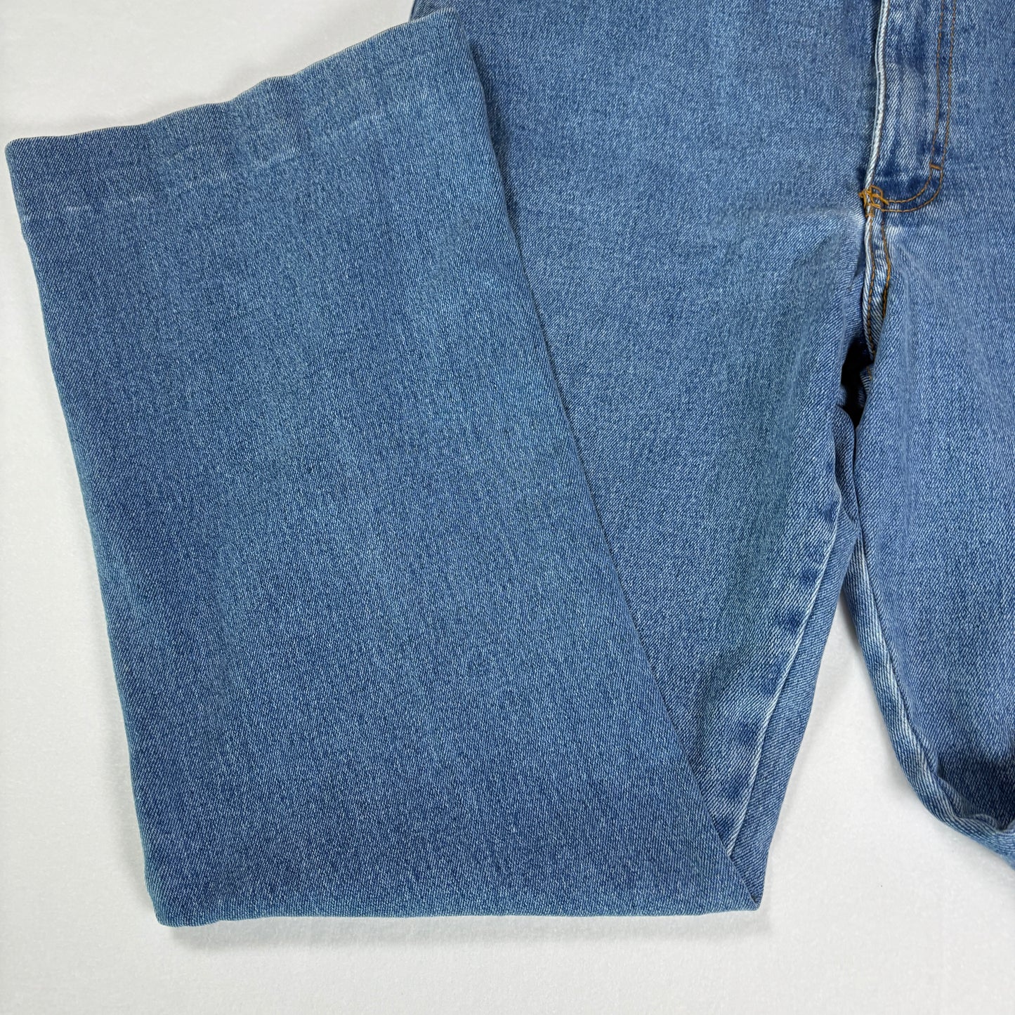 Jordache Women’s 15/16 Stretch Light Wash Bootcut Jeans Blue Denim Baggy Fit