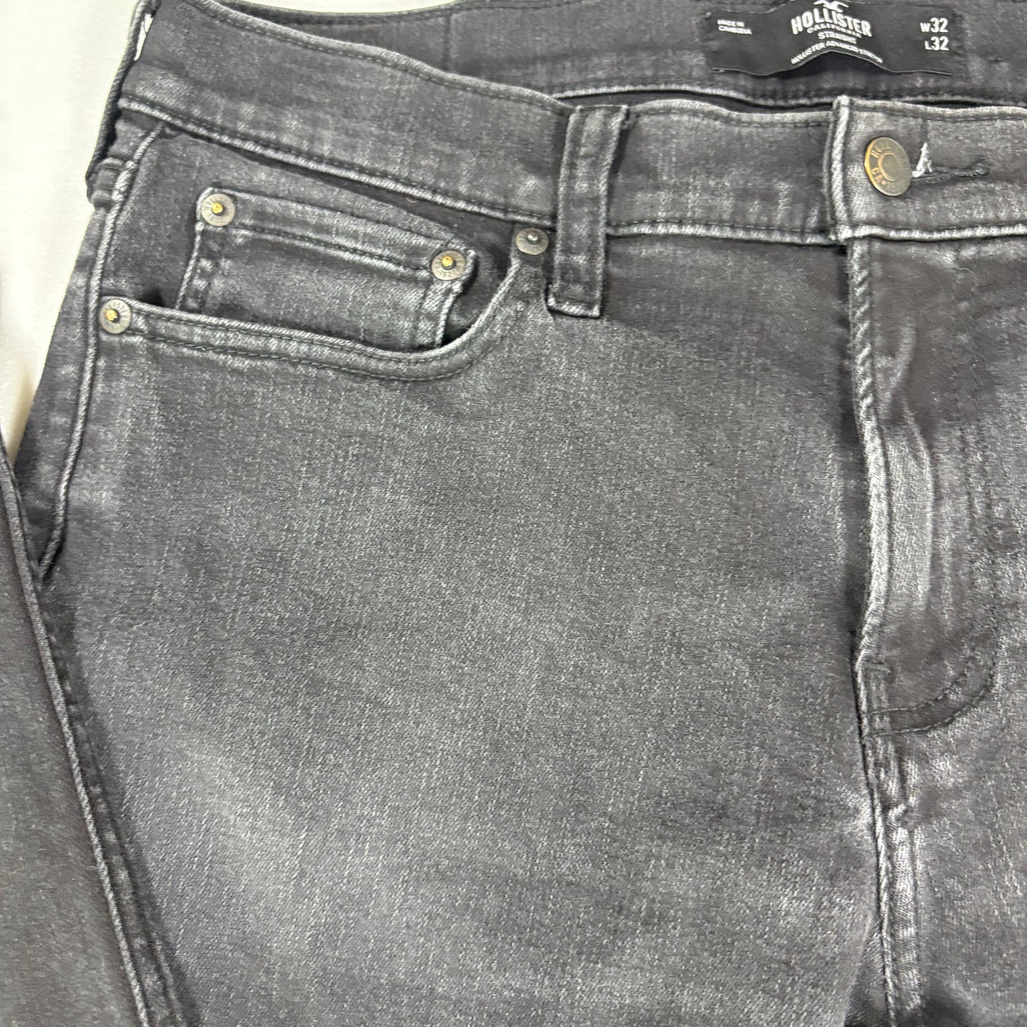 Hollister Men’s 32x32 Black Jeans Straight Advanced Stretch Denim Dark Wash