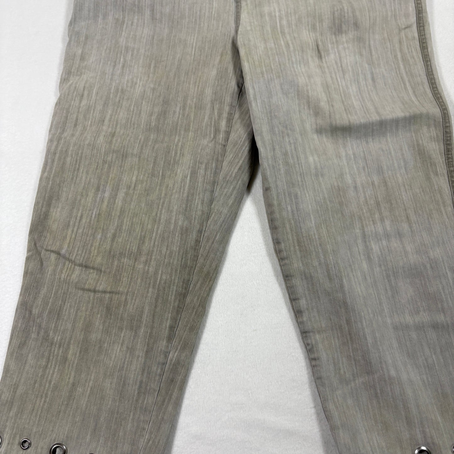 Love The Fit Womens Jeans 14 Gray Cropped Stretch Grommet Hem Y2K Vintage Capri
