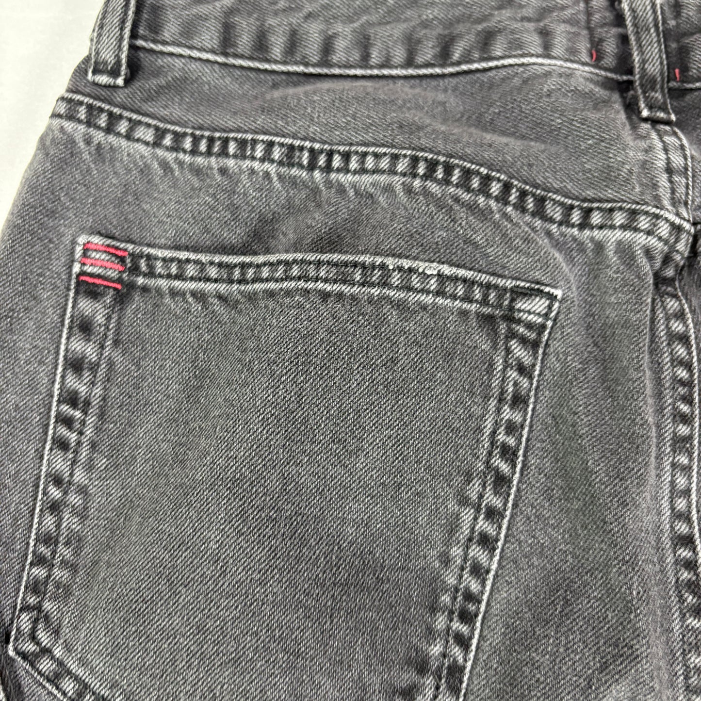 BDG Urban Outfitters Mom Jeans High Rise Black Washed Denim Baggy Women’s 31