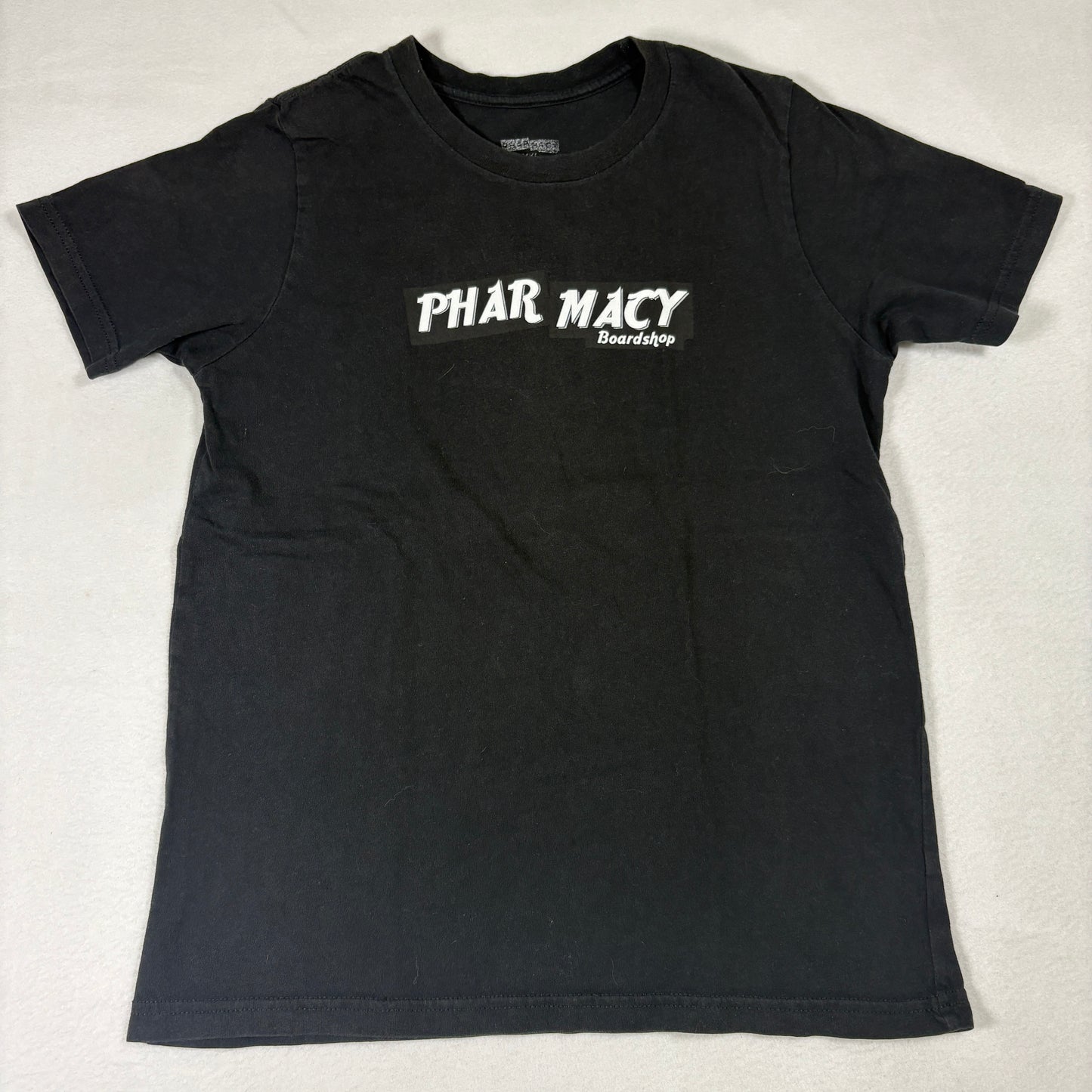 Pharmacy Boardshop Youth Mens XXL Black Graphic Tee Skate Y2K Streetwear Grunge