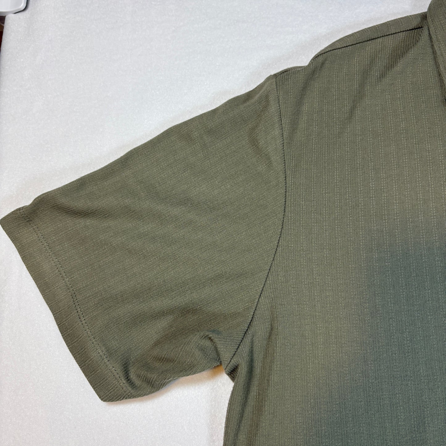 Perry Ellis Mens Shirt L Green Button Front Short Sleeve Casual Camp Collar Top