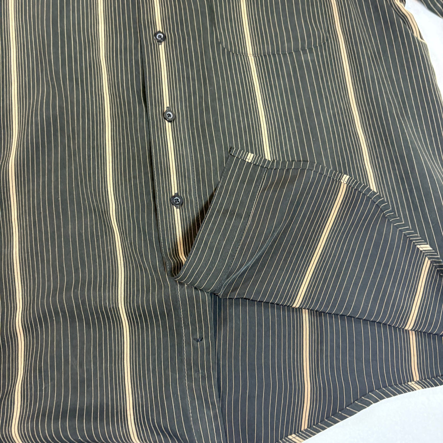 Haggar Mens Shirt L Black Beige Vertical Stripe Long Sleeve Button Front Casual