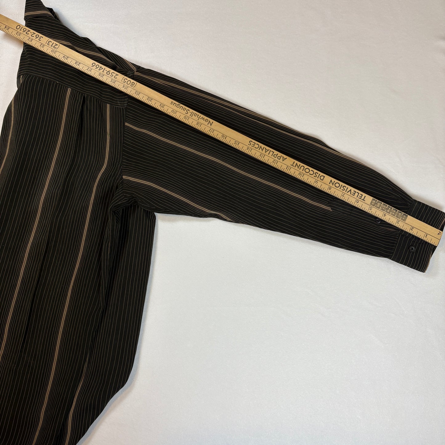 Haggar Mens Shirt L Black Beige Vertical Stripe Long Sleeve Button Front Casual