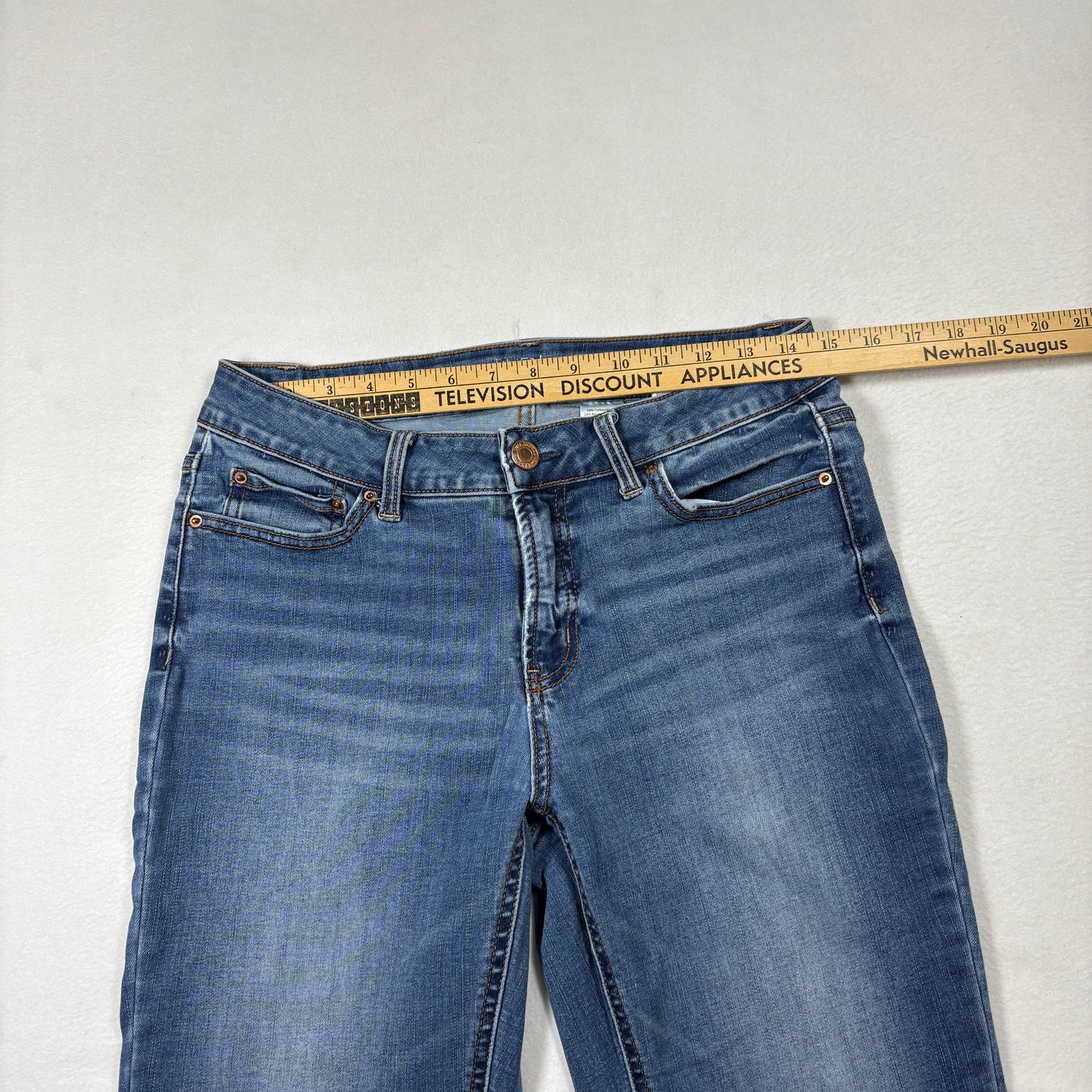 Time And Tru Womens Jeans 8 Straight Midwash Denim Y2K 90s Grunge Stretch Casual