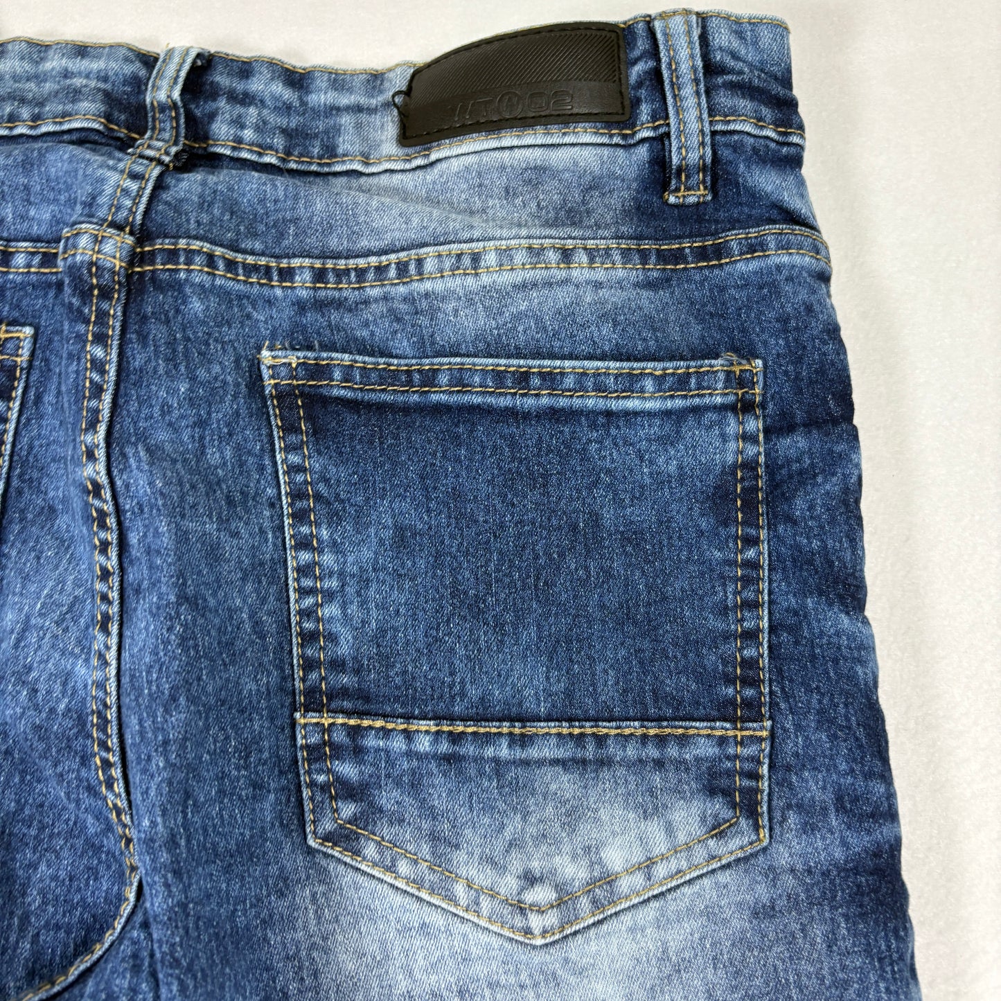 WT02 Mens Jeans 32x30 Straight Leg Blue Denim Faded Wash Y2K 90s Grunge Casual