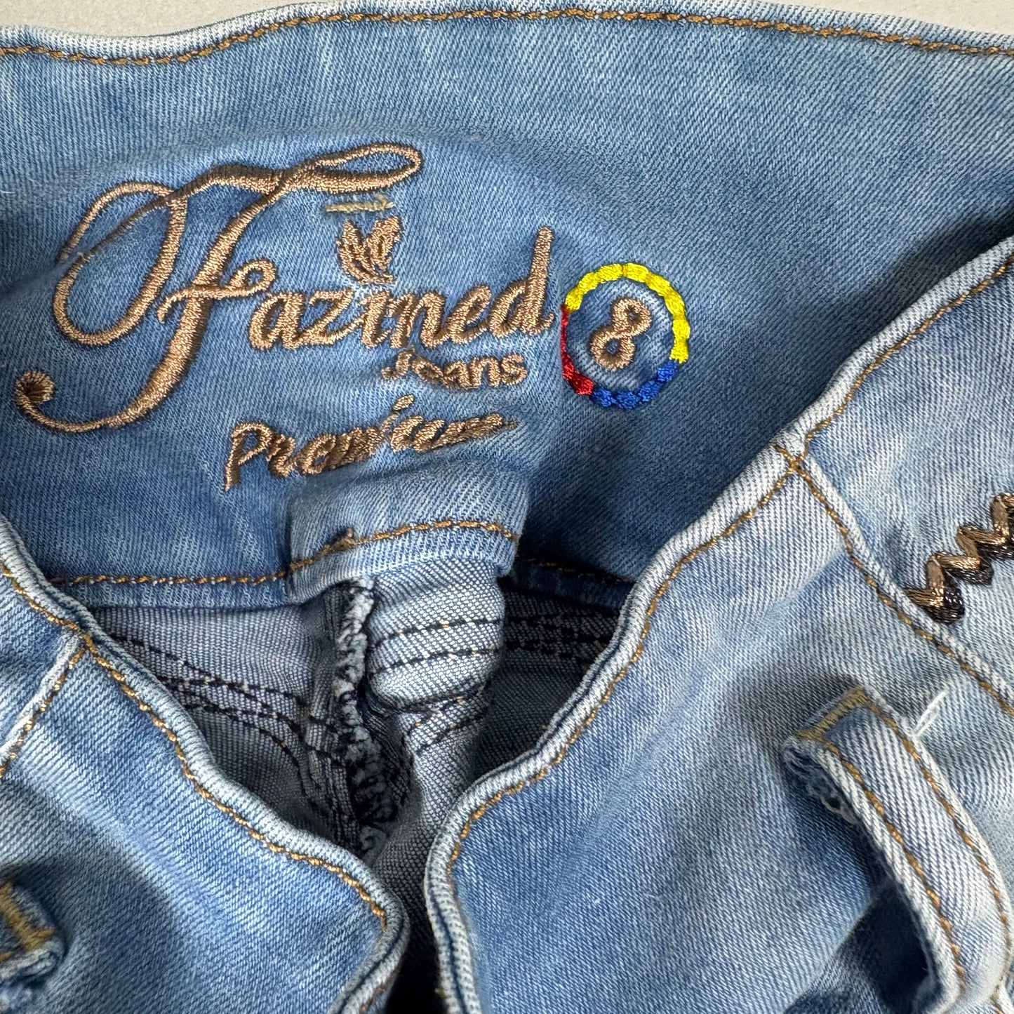 Fazined Womens Jeans 8 High Rise Skinny Blue Denim Button Front Y2K 90s Vintage