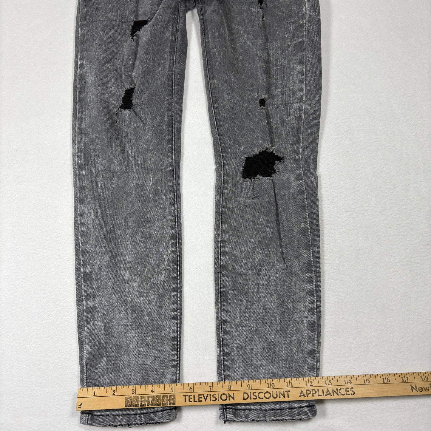 Cotton On Womens Jeans 4 Mid Grazer Skinny Gray Distressed Ripped Y2K Grunge
